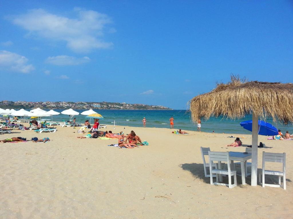 Menada Kavaci Sozopol Apartments ภายนอก รูปภาพ